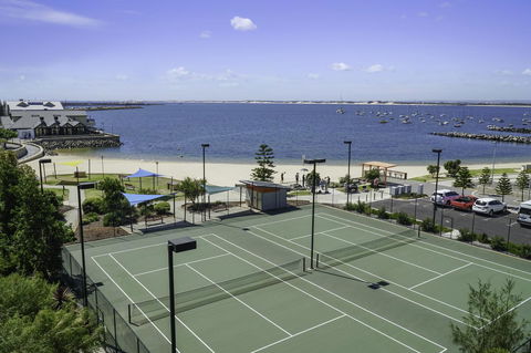 Luxury Suite Bunbury - Darwin Holiday 1