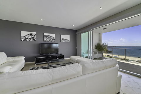 Luxury Suite Bunbury - Darwin Holiday 5