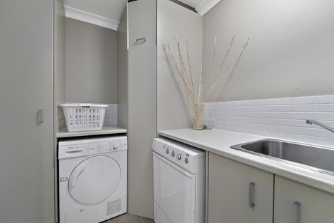 Luxury Suite Bunbury - Darwin Holiday 15