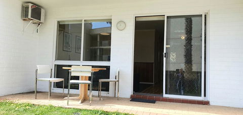 West Beach Lagoon 208 â€“ Great Value! - Darwin Holiday 16