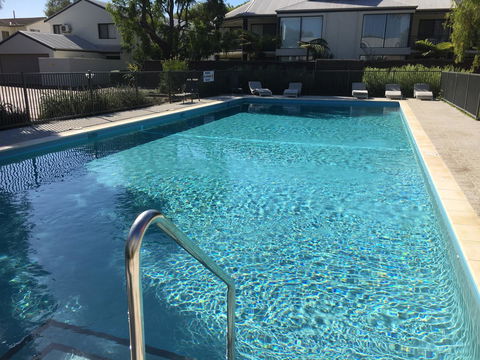 Geographe Bay Apartment - Darwin Holiday 9