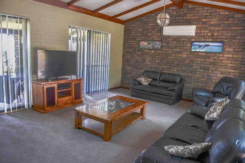 Geraldton Holliday Villas - Darwin Holiday 8