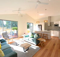 Sunny Blinco Street House - Darwin Holiday