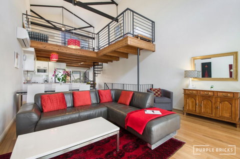 Spacious Central Townhouse - Darwin Holiday 2