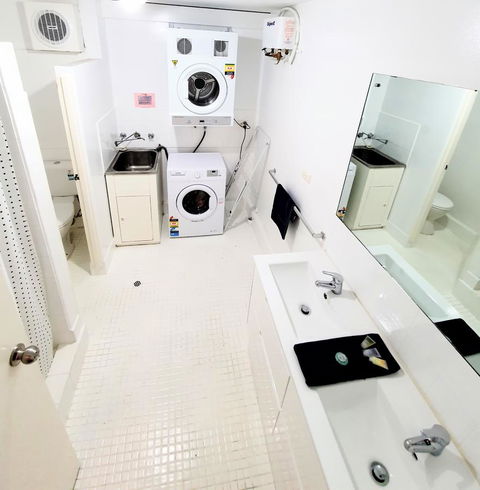 West Beach Lagoon 107 - Great Value - Darwin Holiday 9