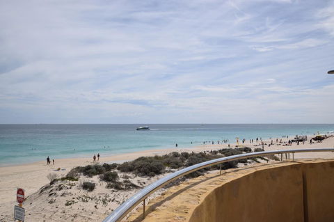 West Beach Lagoon 107 - Great Value - Darwin Holiday 17