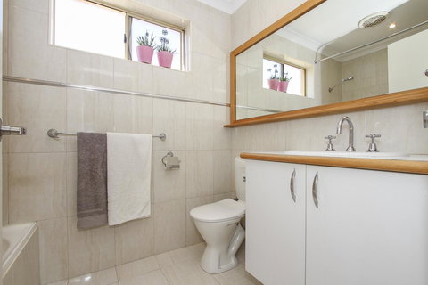 Leederville Townhouse - Darwin Holiday 5