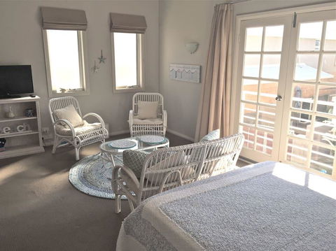 Fremantle Local Beach Studio - Darwin Holiday 3