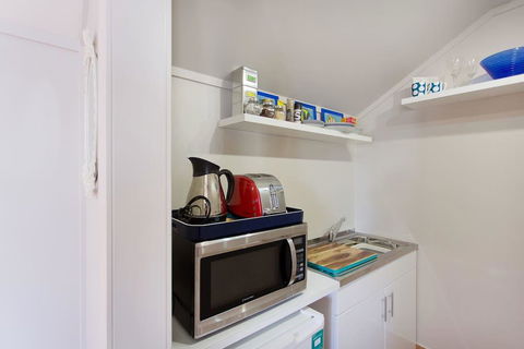 Fremantle Local Beach Studio - Darwin Holiday 12