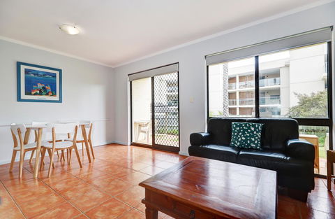 West Beach Lagoon 204 â€“ Ground Floor - Darwin Holiday 10