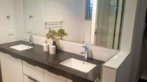 Mandurah Beach Front Apartment - Darwin Holiday 20