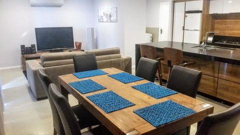 Mandurah Beach Front Apartment - Darwin Holiday 2