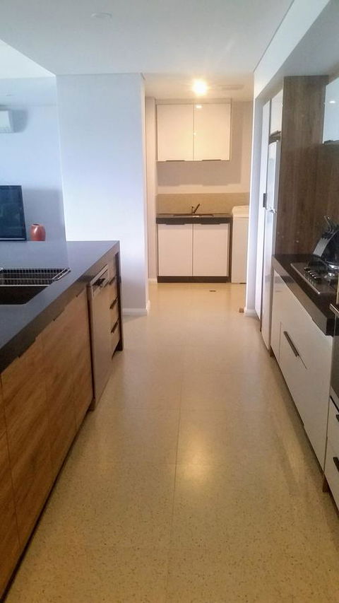Mandurah Beach Front Apartment - Darwin Holiday 15