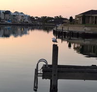 Waterside Canal Dreams - Darwin Holiday