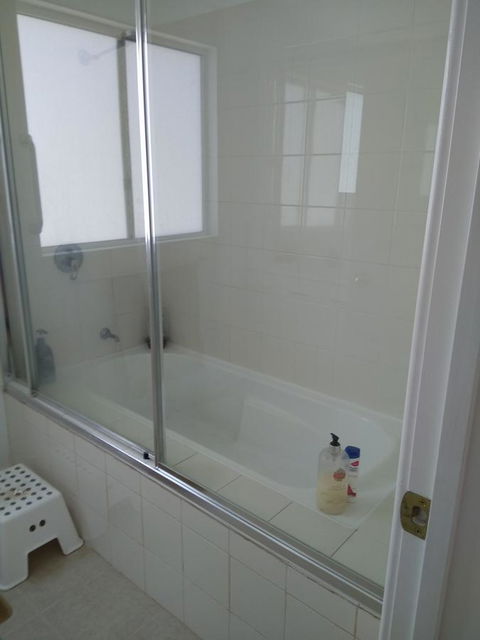 DIANELLA Budget Rooms Happy Place To Stay - Darwin Holiday 37