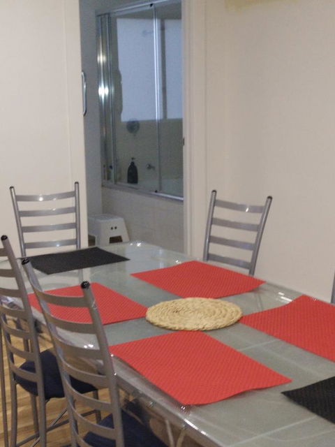 DIANELLA Budget Rooms Happy Place To Stay - Darwin Holiday 27