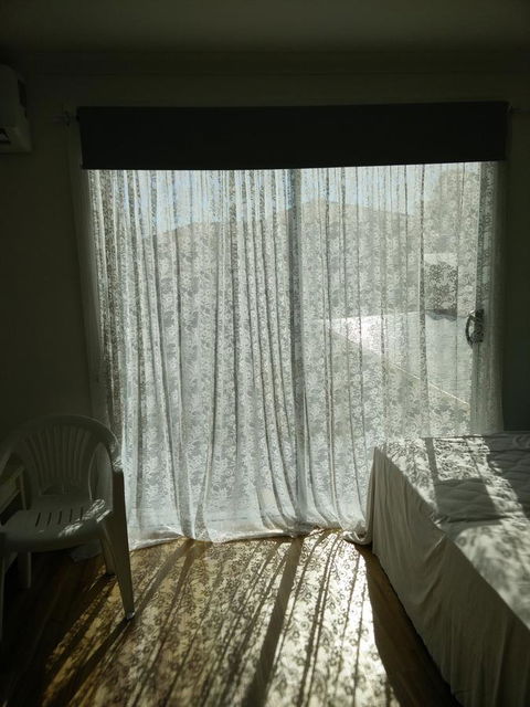 DIANELLA Budget Rooms Happy Place To Stay - Darwin Holiday 18