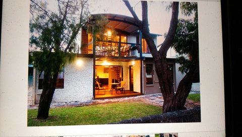 Dunsborough Luxury Villa - Darwin Holiday 0