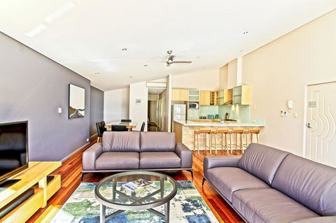 Central Avenue Apartments - Darwin Holiday 13