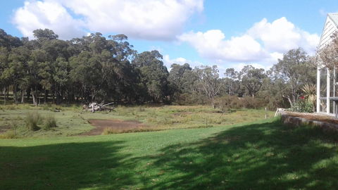 Abbivale Farm Cottage - Darwin Holiday 12