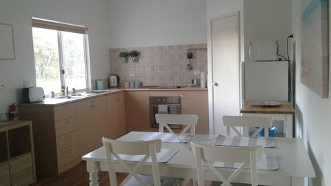 Abbivale Farm Cottage - Darwin Holiday 4