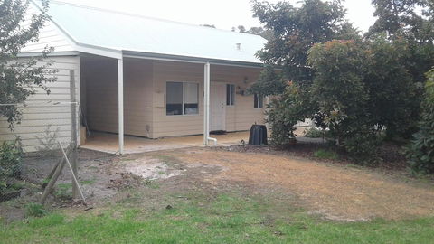 Abbivale Farm Cottage - Darwin Holiday 8