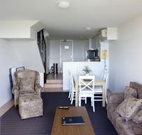 Oceanside 8 - Darwin Holiday