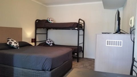 Mandurah Foreshore Motel - Darwin Holiday 1