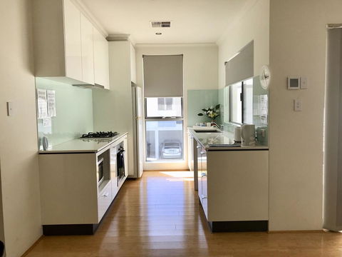 Gerring Court With Free 1 Car Bay Parking - Darwin Holiday 10