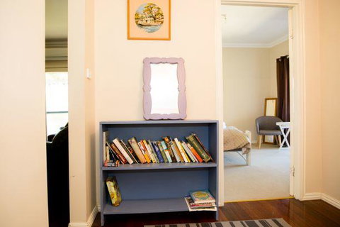 Yvonnes Rest Holiday Home - Darwin Holiday 2