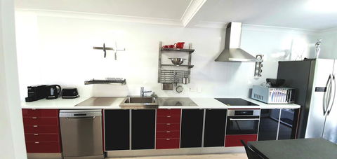 West Beach Lagoon 211 â€“ Great Views - Darwin Holiday 4