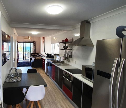 West Beach Lagoon 211 â€“ Great Views - Darwin Holiday 2