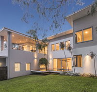 36 Thurston - Darwin Holiday