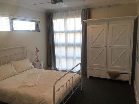 The Pool House - Fremantle - Darwin Holiday 17