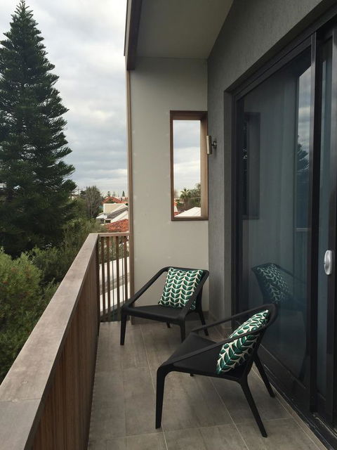 The Pool House - Fremantle - Darwin Holiday 8