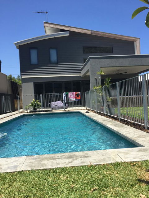 The Pool House - Fremantle - Darwin Holiday 28