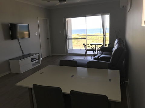 Beach House At SeaScapes.. - Darwin Holiday 18