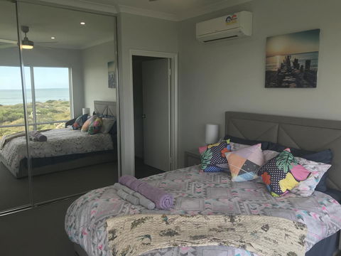 Beach House At SeaScapes.. - Darwin Holiday 8