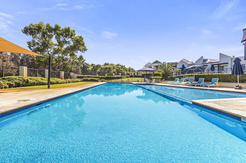 508 Stupendous Sunsets & Views Pool Gym Parking - Darwin Holiday 27