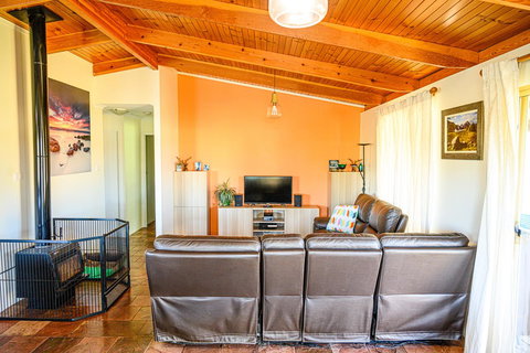 The Bothy Lancelin Family Retreat - Darwin Holiday 4