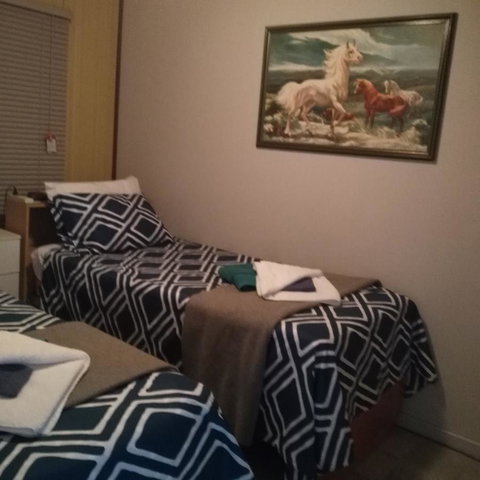 Don\'t Worry Be Happy - Darwin Holiday 14