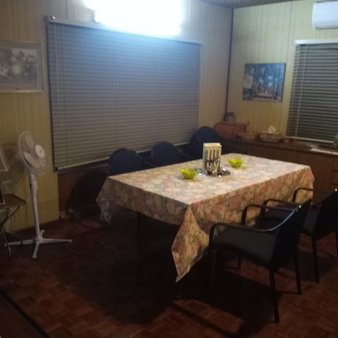 Don\'t Worry Be Happy - Darwin Holiday 8