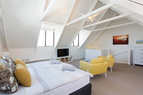 Monument Hill Townhouse - Fremantle - Darwin Holiday 3