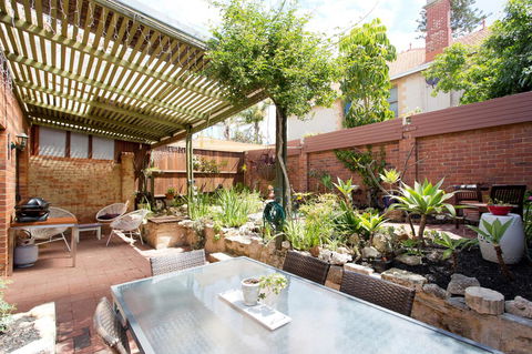 Monument Hill Townhouse - Fremantle - Darwin Holiday 22