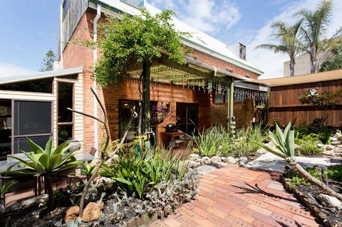 Monument Hill Townhouse - Fremantle - Darwin Holiday 23