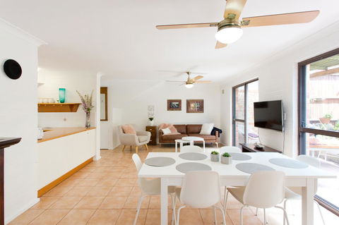 Monument Hill Townhouse - Fremantle - Darwin Holiday 15