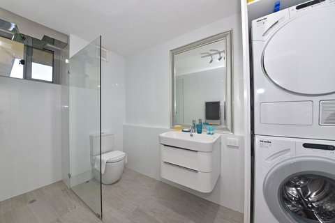 Cottesloe Apartment Close To Beach - Darwin Holiday 2