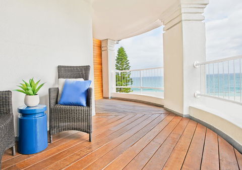 Cottesloe Beach Hotel - Darwin Holiday 28
