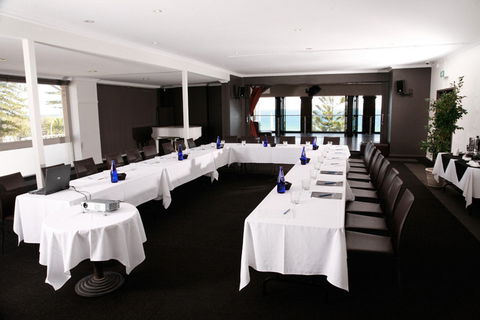 Cottesloe Beach Hotel - Darwin Holiday 19