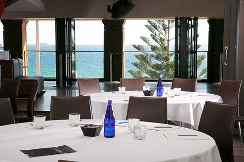 Cottesloe Beach Hotel - Darwin Holiday 20